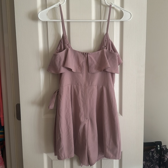 Super cute Romper from Windsor - Picture 3 of 3